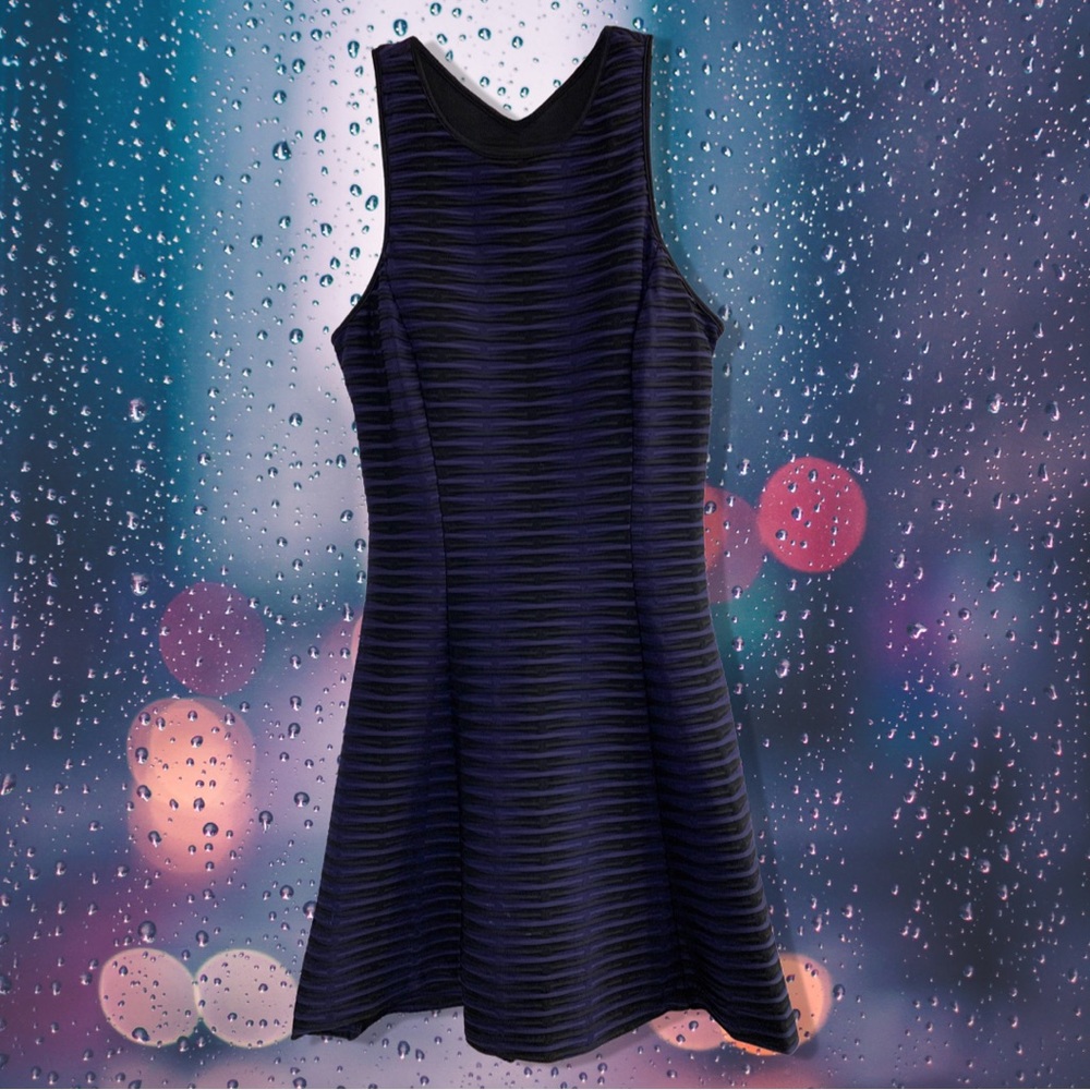 GUESS • Sleeveless Purple Minidress